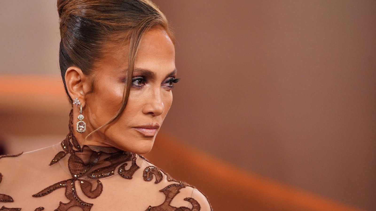 US-Sängerin Jennifer Lopez hat eigenen Worten zufolge nach ihrer Scheidung von Schauspieler Ben Affleck viel über sich selbst nachgedacht. (Archivbild)Foto: Jordan Strauss/Invision/dpa US-Sängerin Jennifer Lopez hat eigenen Worten zufolge nach ihrer Scheidung von Schauspieler Ben Affleck viel über sich selbst nachgedacht. (Archivbild)Foto: Jordan Strauss/Invision/dpa