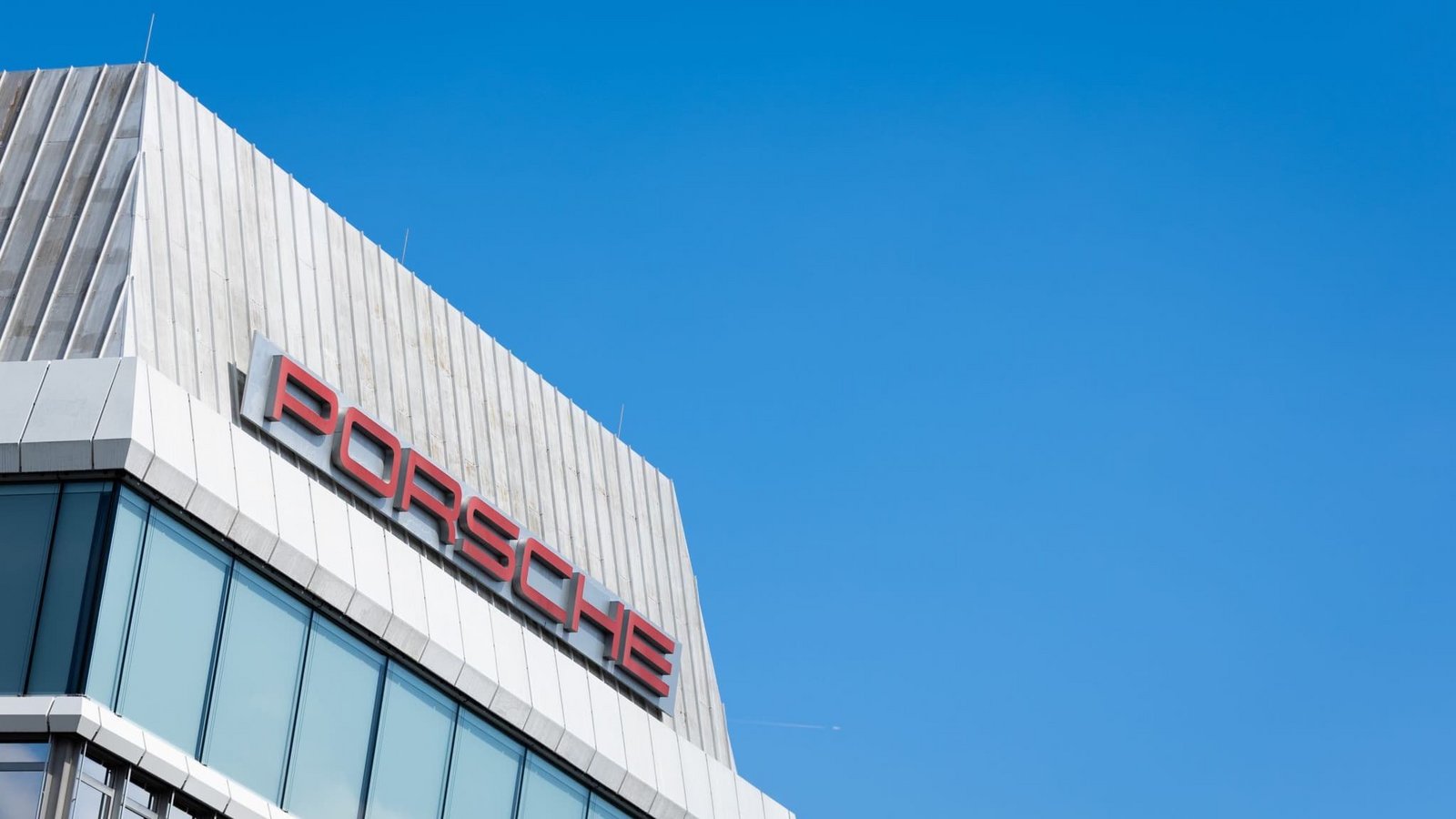 Porsche hat einen etwas höheren Gewinn gemeldet. (Archivbild)Christoph Schmidt/dpa