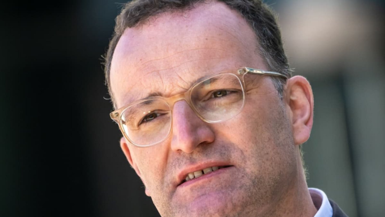 Der Vorsitzende der CDU/CSU-Fraktion im Bundestag, Jens Spahn, hat sich dafür ausgesprochen, ein Verfahren zu prüfen.Michael Kappeler/dpa Der Vorsitzende der CDU/CSU-Fraktion im Bundestag, Jens Spahn, hat sich dafür ausgesprochen, ein Verfahren zu prüfen.Michael Kappeler/dpa