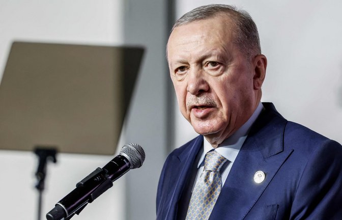 Türkischer Präsident Recep Tayyip Erdoğan: In der Türkei ist ein Korrespondent der Deutschen Welle (DW) wegen des Vorwurfs der „Präsidentenbeleidigung“  festgenommen worden (Archivfoto).<span class='image-autor'>Foto: AFP/MARCO LONGARI</span>
