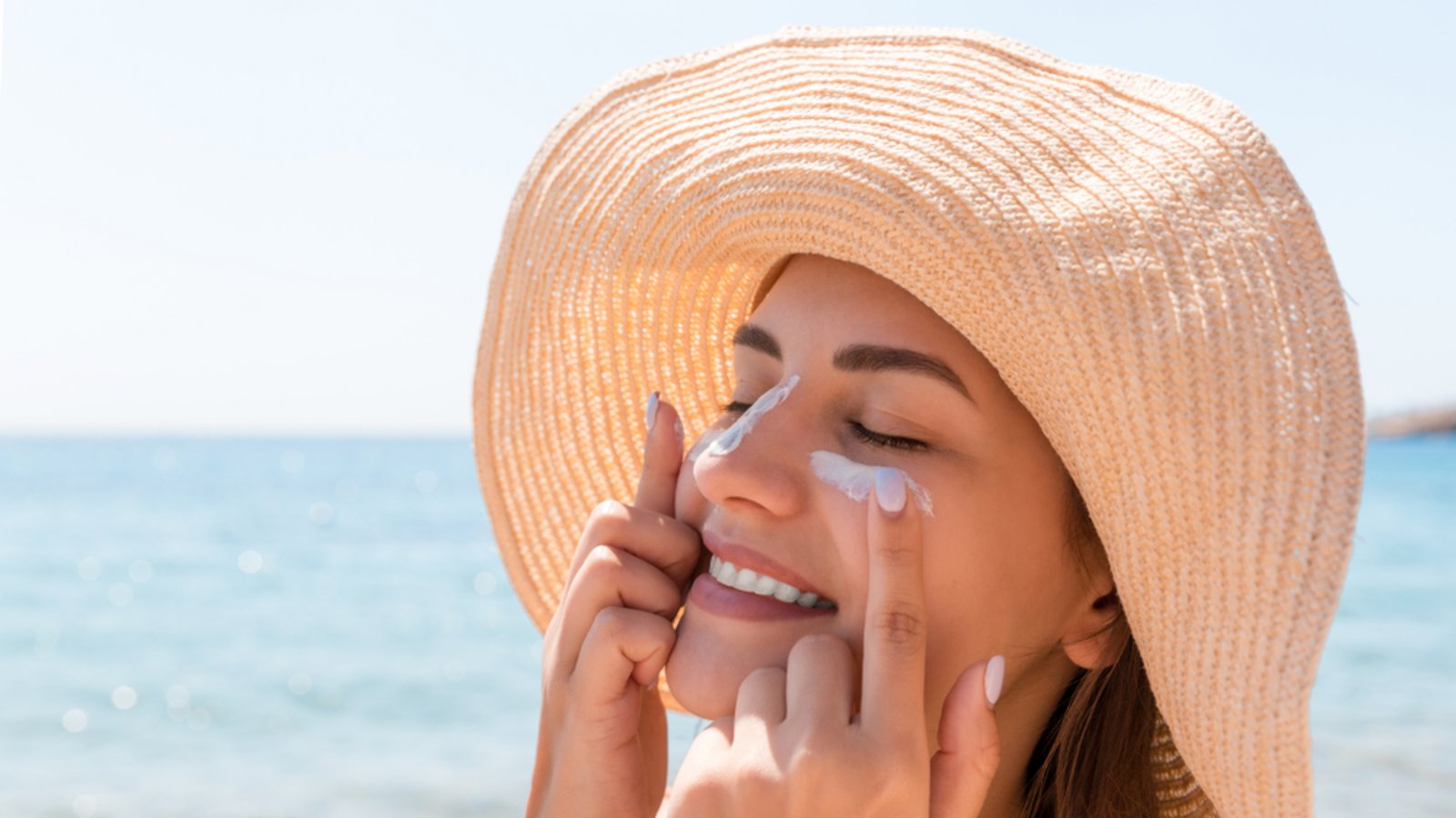 Ein Muss in jedem Sommerurlaub: SonnencremeFoto: SNeG17 / shutterstock.com