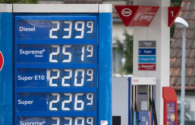 Kennzahlen der Inflation: steigende Spritpreise an Tankstellen<span class='image-autor'>Foto: Marijan Murat/dpa</span>