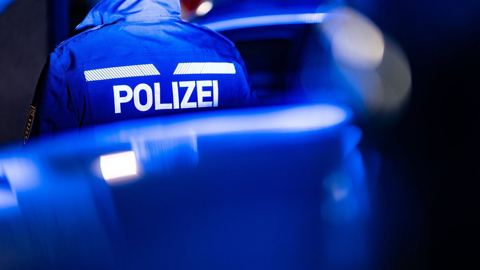 Die Polizei hat mutmaßliche Drogenhändler festgenommen. (Symbolbild)Foto: dpa/Robert Michael