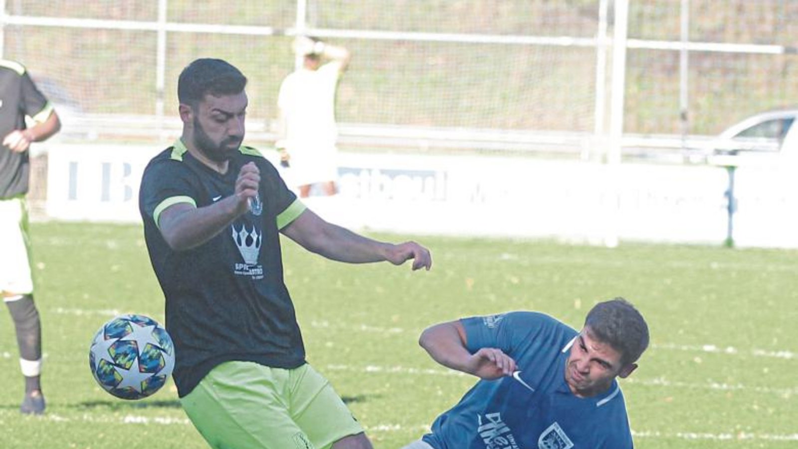 Kerim Gür (links) steht dem TSV Enzweihingen im Spiel gegen die stark eingeschätzte Bezirksliga-Reserve des TSV Phönix Lomersheim nicht zur Verfügung. Foto: Nachreiner