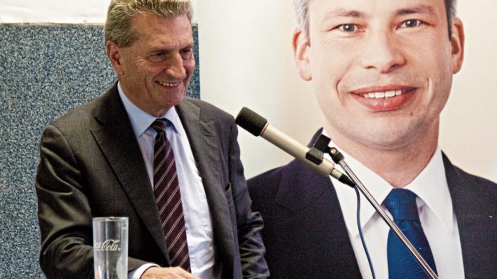 Oettinger spricht zum Thema „Bewegte Zeiten – Was ist uns Europa wert?“. Foto: Friedrich Oettinger spricht zum Thema „Bewegte Zeiten – Was ist uns Europa wert?“. Foto: Friedrich