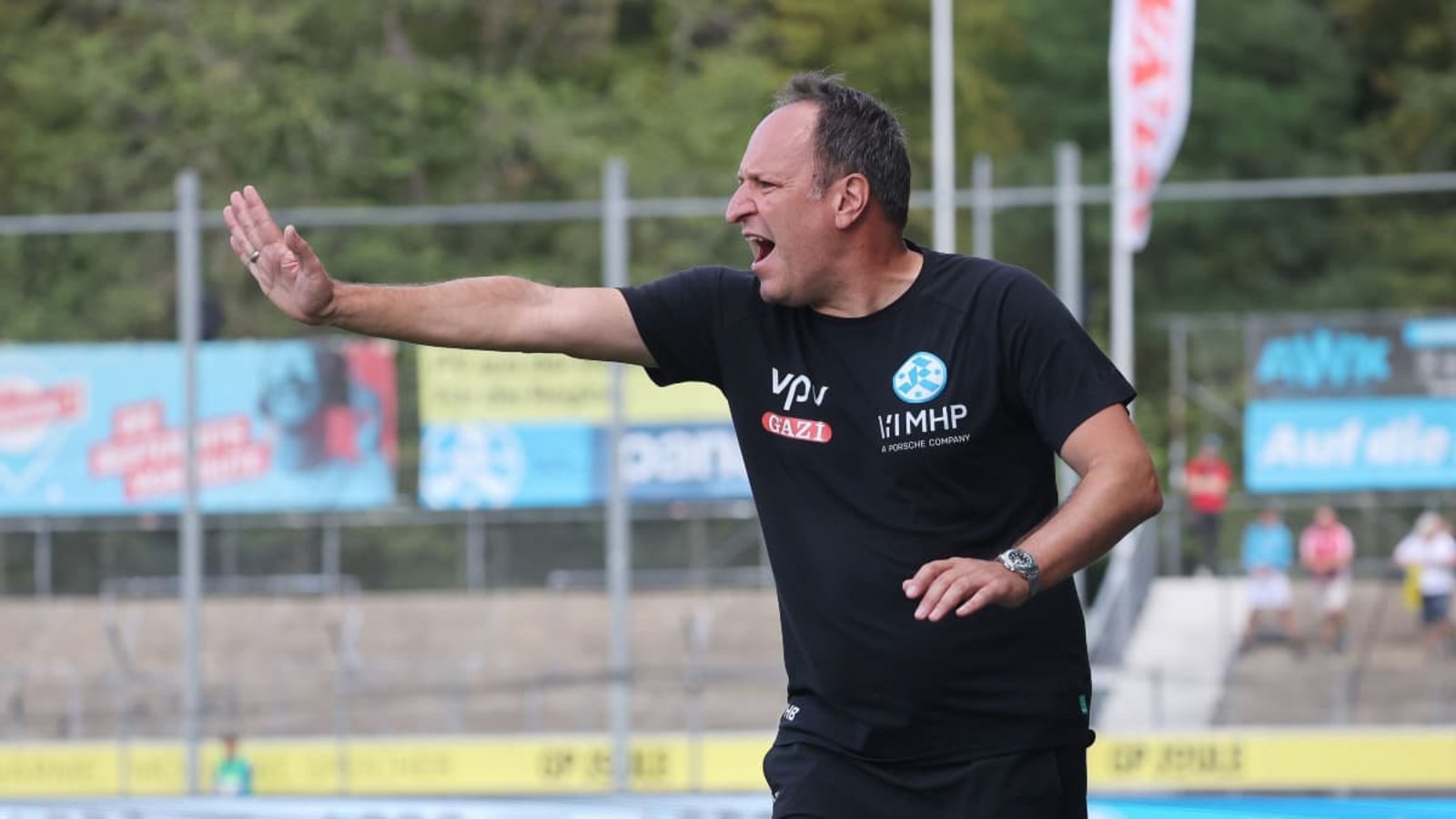 Die Stuttgarter Kickers sind unter Trainer Holger Bachthaler in Pflichtspielen noch ungeschlagen – die Partie beim FC 08 Homburg wird zum Härtetest.Baumann/Hansi Britsch Die Stuttgarter Kickers sind unter Trainer Holger Bachthaler in Pflichtspielen noch ungeschlagen – die Partie beim FC 08 Homburg wird zum Härtetest.Baumann/Hansi Britsch