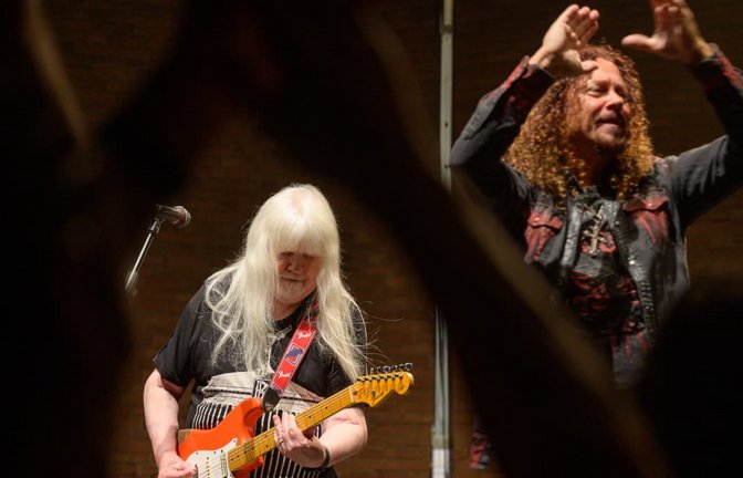 Andy Scott (links) und Paul Manzi von The Sweet – hier bei einem Auftritt in Bochum.<span class='image-autor'>IMAGO/Funke Foto Services</span>