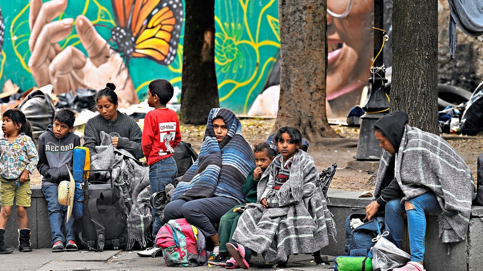 Migranten sammeln sich in Mexico-Stadt, um Richtung USA zu marschieren.Foto: AP/dpa/Marco Ugarte Migranten sammeln sich in Mexico-Stadt, um Richtung USA zu marschieren.Foto: AP/dpa/Marco Ugarte