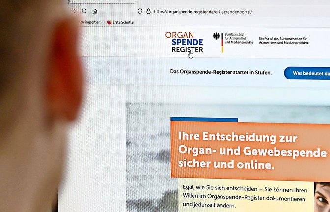 Der bundesweite Tag der Organspende appelliert an die Bürger, sich für oder gegen eine Organspende zu entscheiden (Symbolfoto).<span class='image-autor'>Foto: Anna Ross/dpa/Anna Ross</span>