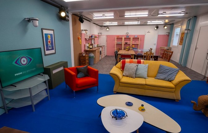 Wohnzimmer und Küche in einem: Der "Promi Big Brother"-Container 2023.<span class='image-autor'>Foto: SAT.1/Willi Weber</span>