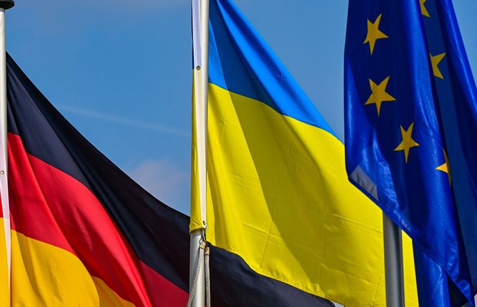 Deutschland befürwortet den Beginn von EU-Aufnahmegesprächen mit der Ukraine. Ein Beitritt ist aber noch in weiter Ferne.<span class='image-autor'>Foto: dpa/Patrick Pleul</span>