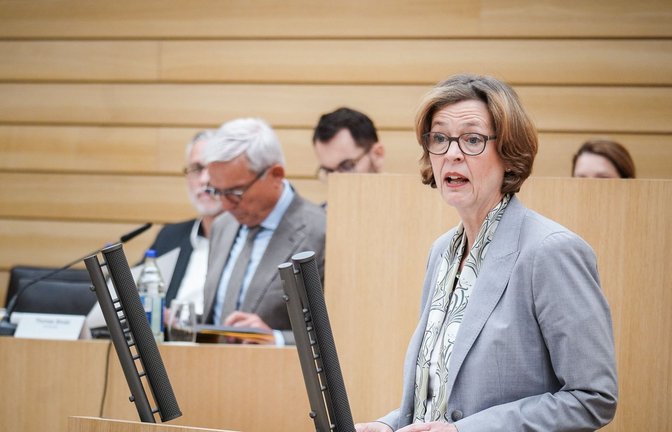 Innenminister Thomas Strobl (CDU) und die Präsidentin des Landesamts für Verfassungsschutz Beate Bube stellten am Donnerstag den Verfassungsschutzbericht im Parlamentarischen Kontrollgremium vor.<span class='image-autor'>Foto: Ferdinando Iannone/Lichtgut/Ferdinando Iannone</span>