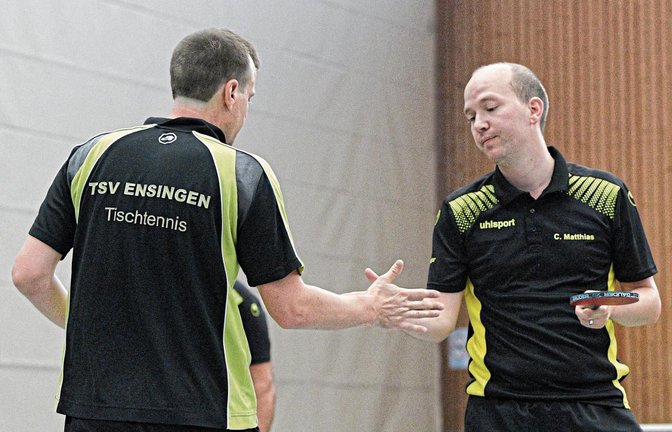 Auf das Doppel Christian Matthias (von rechts) und Sebastian Matthias ist Verlass: Auch gegen Freudental holte es einen Sieg. Foto: Leitner