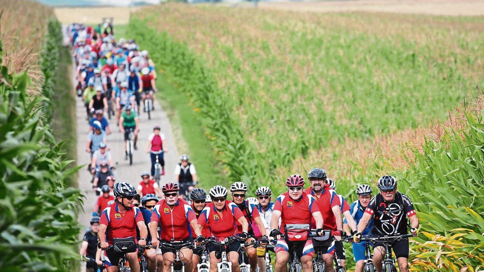 Zum Jubiläum der Gemeinde Sersheim rollt im August 2017 die S-VKZ-Tour nach Sersheim. Foto: Küppers Zum Jubiläum der Gemeinde Sersheim rollt im August 2017 die S-VKZ-Tour nach Sersheim. Foto: Küppers