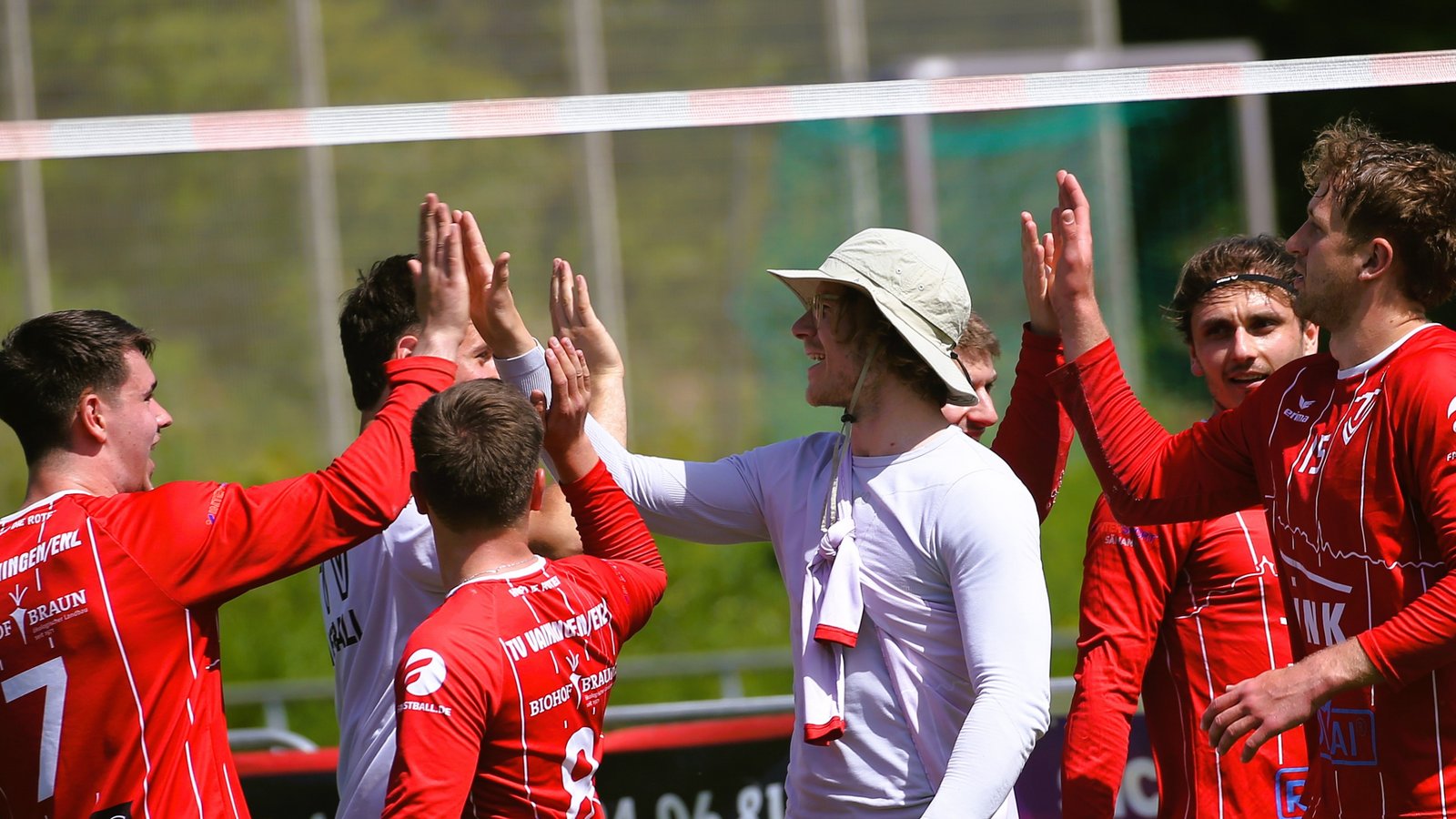 Der Jubel ist groß: Der erste Saisonsieg gelingt dem TV Vaihingen gleich im ersten Spiel. Foto: Küppers