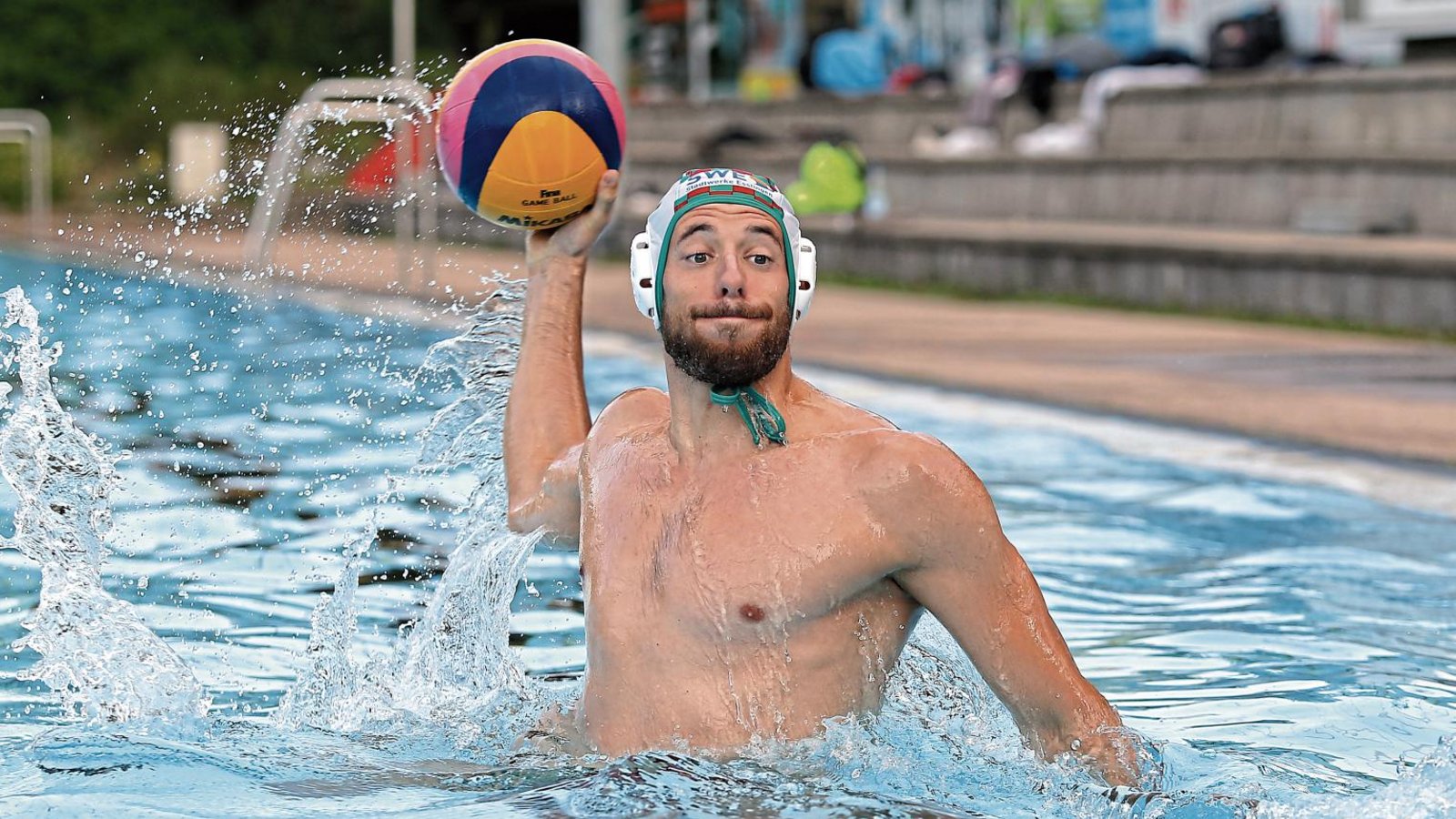 Marvin Thran und seine Leidenschaft Wasserball: Der gebürtige Cannstatter freut sich über jedes Derby – an diesem Samstag geht es mit dem SSV Esslingen gegen Ludwigsburg. Foto: Baumann Marvin Thran und seine Leidenschaft Wasserball: Der gebürtige Cannstatter freut sich über jedes Derby – an diesem Samstag geht es mit dem SSV Esslingen gegen Ludwigsburg. Foto: Baumann