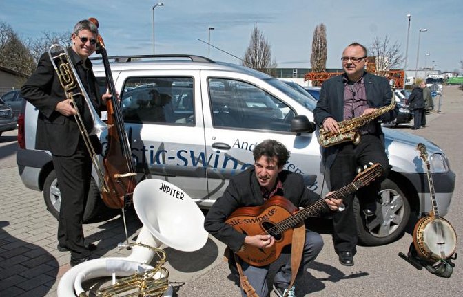Auch das Acoustic Swing Trio kommt zum Sommerfest nach Sersheim.  Foto: p