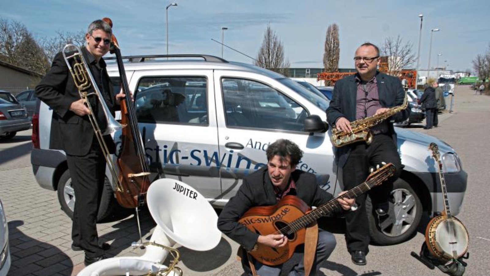 Auch das Acoustic Swing Trio kommt zum Sommerfest nach Sersheim.  Foto: p