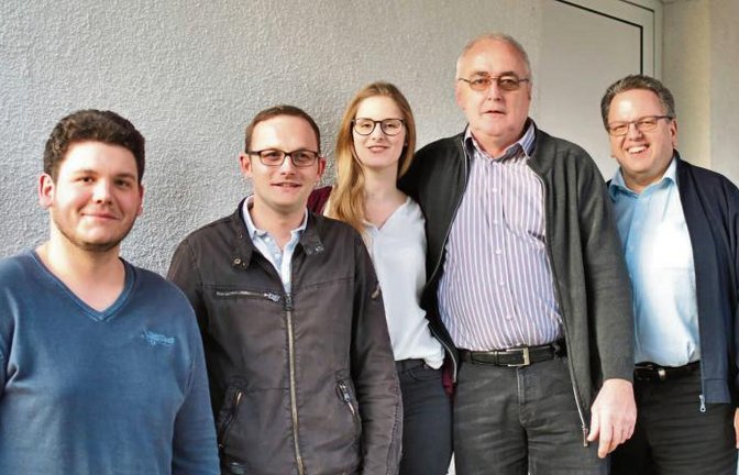 Neuer Dirigent: von links Christian Geltner, Christian Werner, Wiebke Kitzberger (Dirigentin Jugendorchester), zweiter Vorsitzender Erich Santi und Vorsitzender Reimund Scheytt. Foto: p