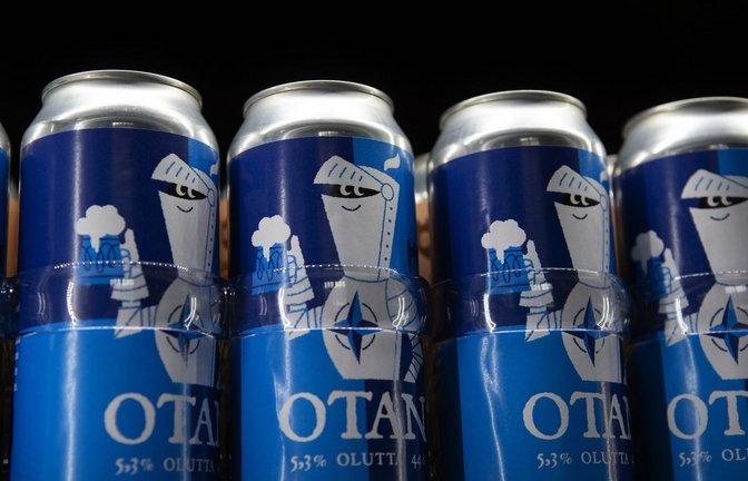 Bierdosen der Olaf Brewing Company der Marke Otan (Nato). Otan ist die Abkürzung für die Nato in den romanischen Sprachen.<span class='image-autor'>Foto: Soila Puurtinen/Lehtikuva/dpa</span>