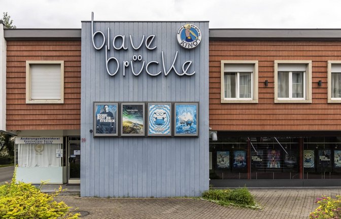 Das Kino „Blaue Brücke“ in Tübingen.<span class='image-autor'>Foto: imago images/Arnulf Hettrich</span>
