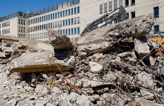 Mehr oder weniger Kreislaufwirtschaft? Über die richtige Wiederverwendung von Bauschutt ist eine heftige Debatte entbrannt.<span class='image-autor'>Foto: dpa/Uwe Anspach</span>