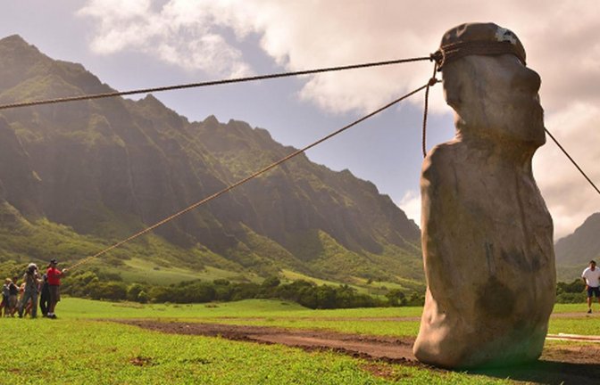 Forscher haben herausgefunden, wie die riesenhaften Moai-Statuen der Osterinsel transportiert wurden.<span class='image-autor'>Foto: © Carl Lipo</span>