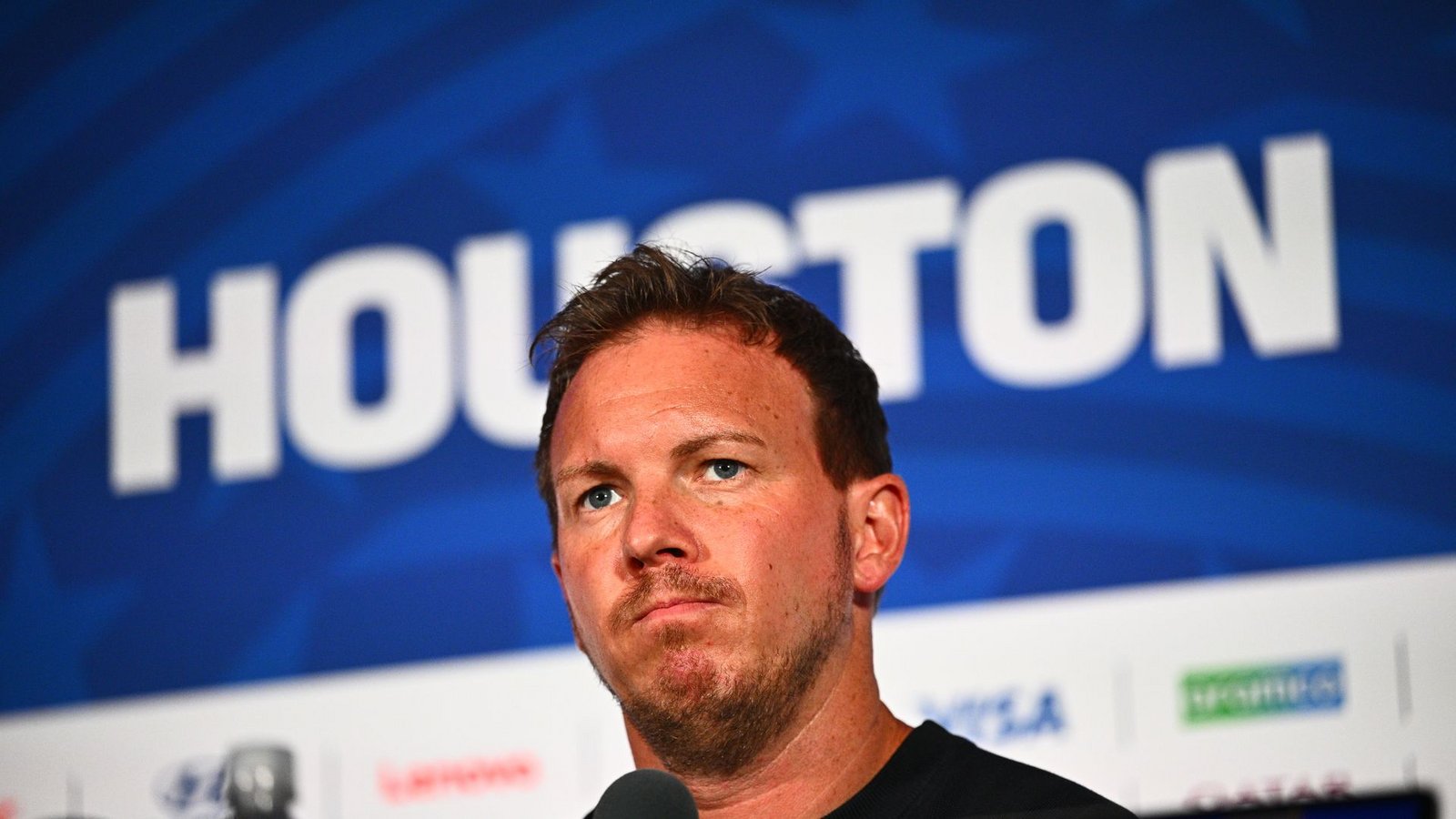 Julian Nagelsmann reagiert auf Aussagen der TV-Experten Klopp und MüllerFoto: Tom Weller/dpa