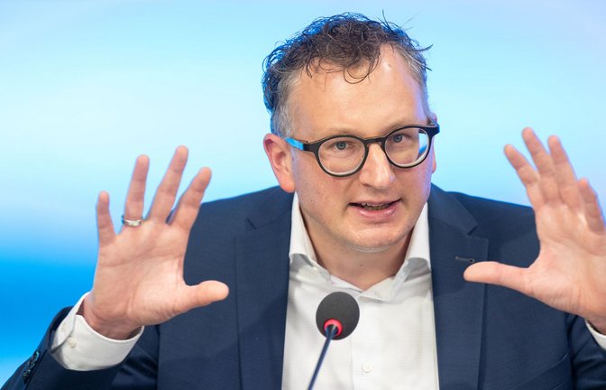 Grünen-Fraktionschef Andreas Schwarz will die AfD mit Faktenchecks konfrontieren.<span class='image-autor'>Foto: dpa/Bernd Weißbrod</span>