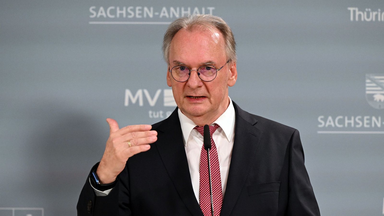 Reiner Haseloff (CDU) spricht sich gegen ein Fernsehduell aus.Foto: dpa/Federico Gambarini