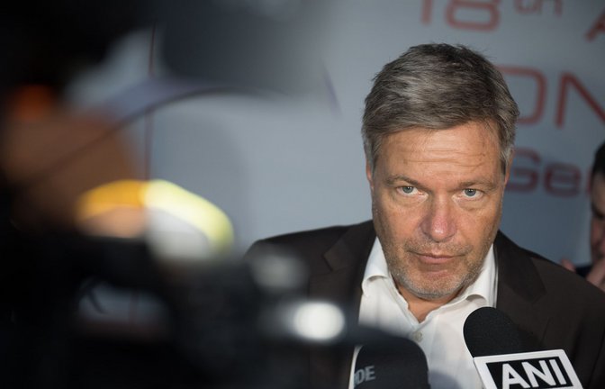 Robert Habeck bewirbt sich angeblich um die Kanzlerkandidatur in seiner Partei.<span class='image-autor'>Foto: dpa/Sebastian Gollnow</span>