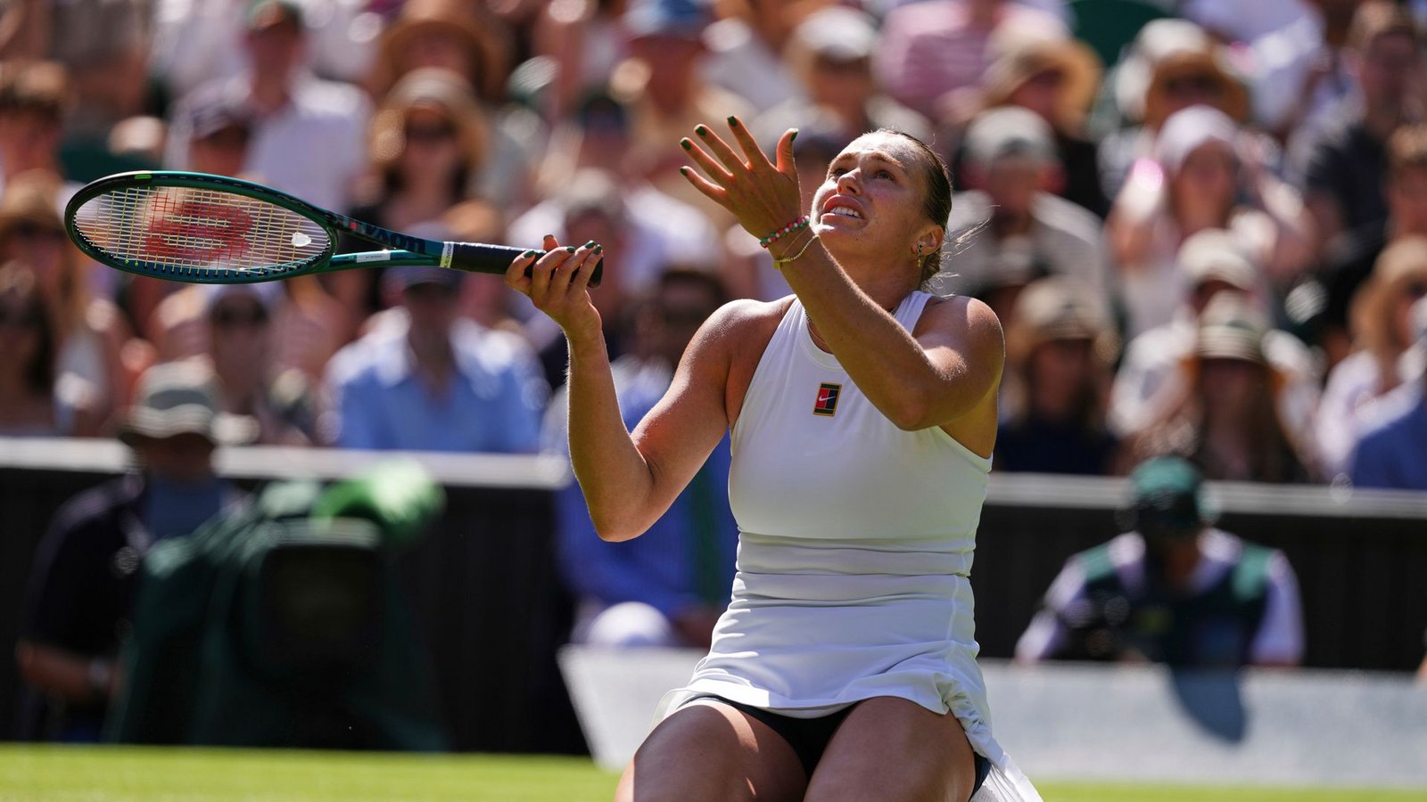 Wimbledon war noch nicht ihr Turnier: Der Titel fehlt Aryna Sabalenka noch. (Archivbild)Foto: Kirsty Wigglesworth/AP/dpa Wimbledon war noch nicht ihr Turnier: Der Titel fehlt Aryna Sabalenka noch. (Archivbild)Foto: Kirsty Wigglesworth/AP/dpa