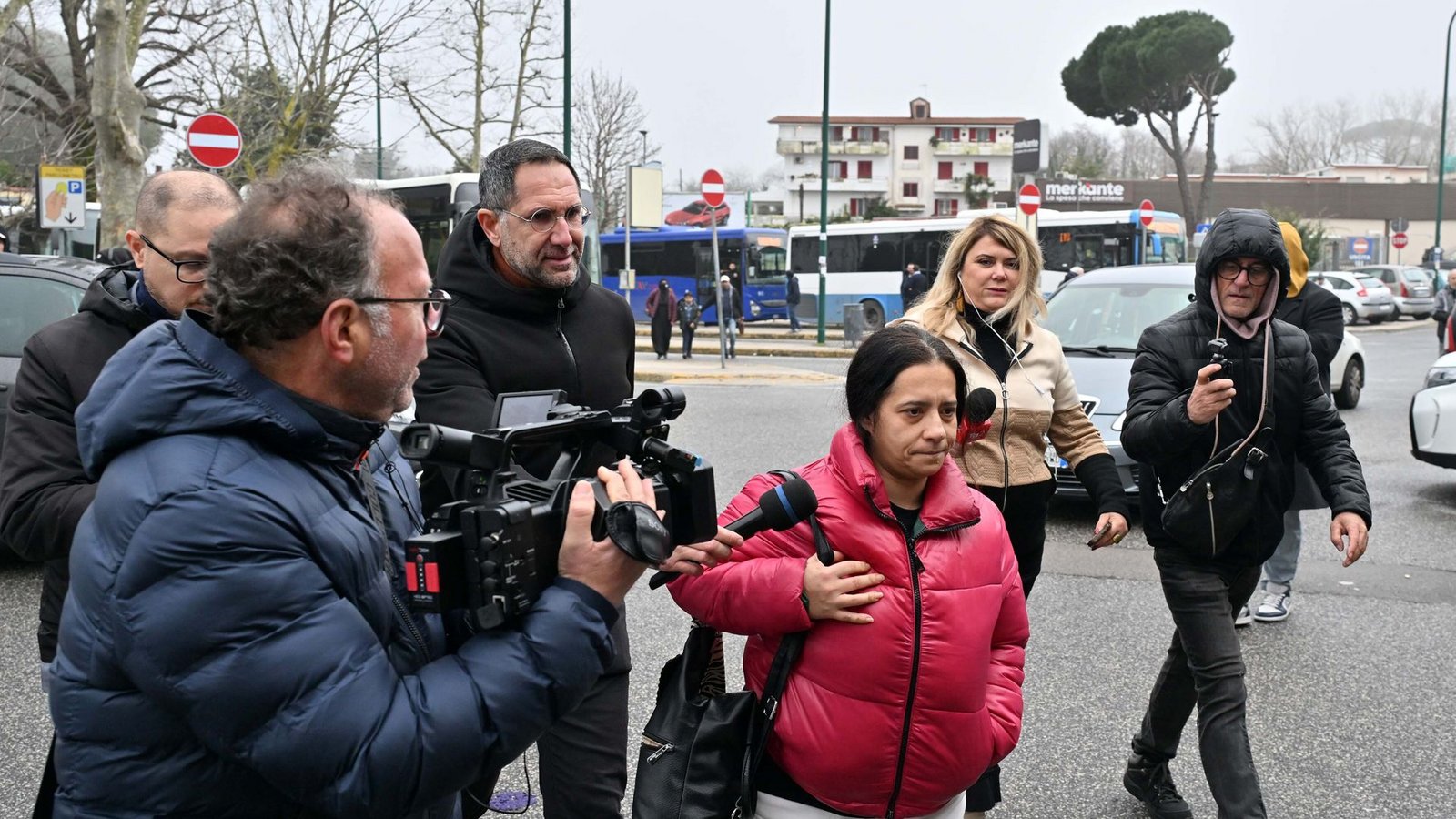 Die Mutter von Domenico will die ganze Wahrheit zum Tod ihres Sohnes wissen.Foto: Felice De Martino/dpa