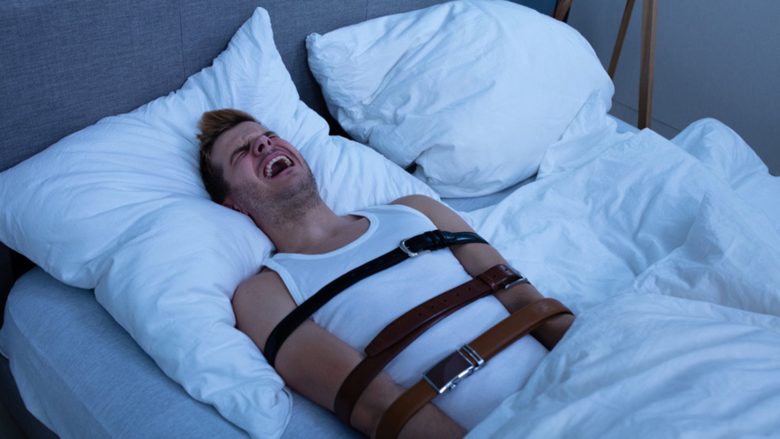 Schlafparalyse fühlt sich oft an, als wäre der Körper gefesselt, während der Geist wach ist.Foto: Andrey_Popov/ Shutterstock Schlafparalyse fühlt sich oft an, als wäre der Körper gefesselt, während der Geist wach ist.Foto: Andrey_Popov/ Shutterstock