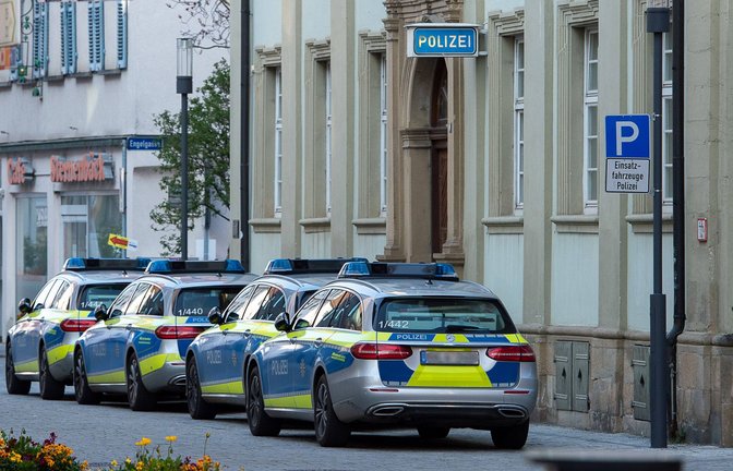 Die Polizei in Rottenburg erklärte dem 24-Jährigen, dass die derzeitige Strömung im Neckar gefährlich ist.<span class='image-autor'>Foto: imago images/Eibner/Wolfgang Frank</span>