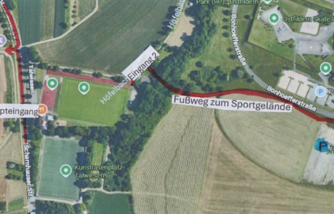 Am besten ist es, einen Parkplatz rechts auf der Festwiese anzufahren und das Gelände über den Eingang 2 zu betreten.<span class='image-autor'>oh</span>