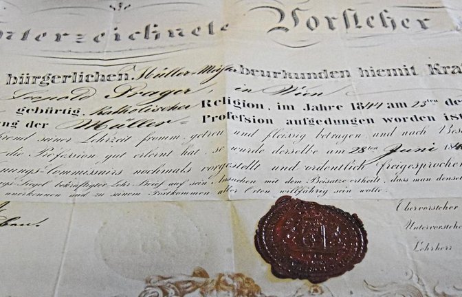 Eine Rarität, der Müllergesellenbrief von 1846. Fotos: wf