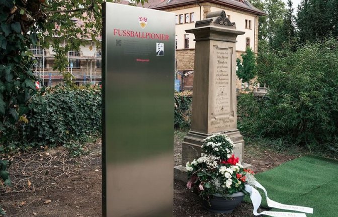 Mit dieser Gedenkstele würdigt der VfB Stuttgart den Fußballpionier Philipp Heineken, der zu den Gründungsmitgliedern des VfB-Vorgängervereins zählte.<span class='image-autor'>VfB Stuttgart</span>