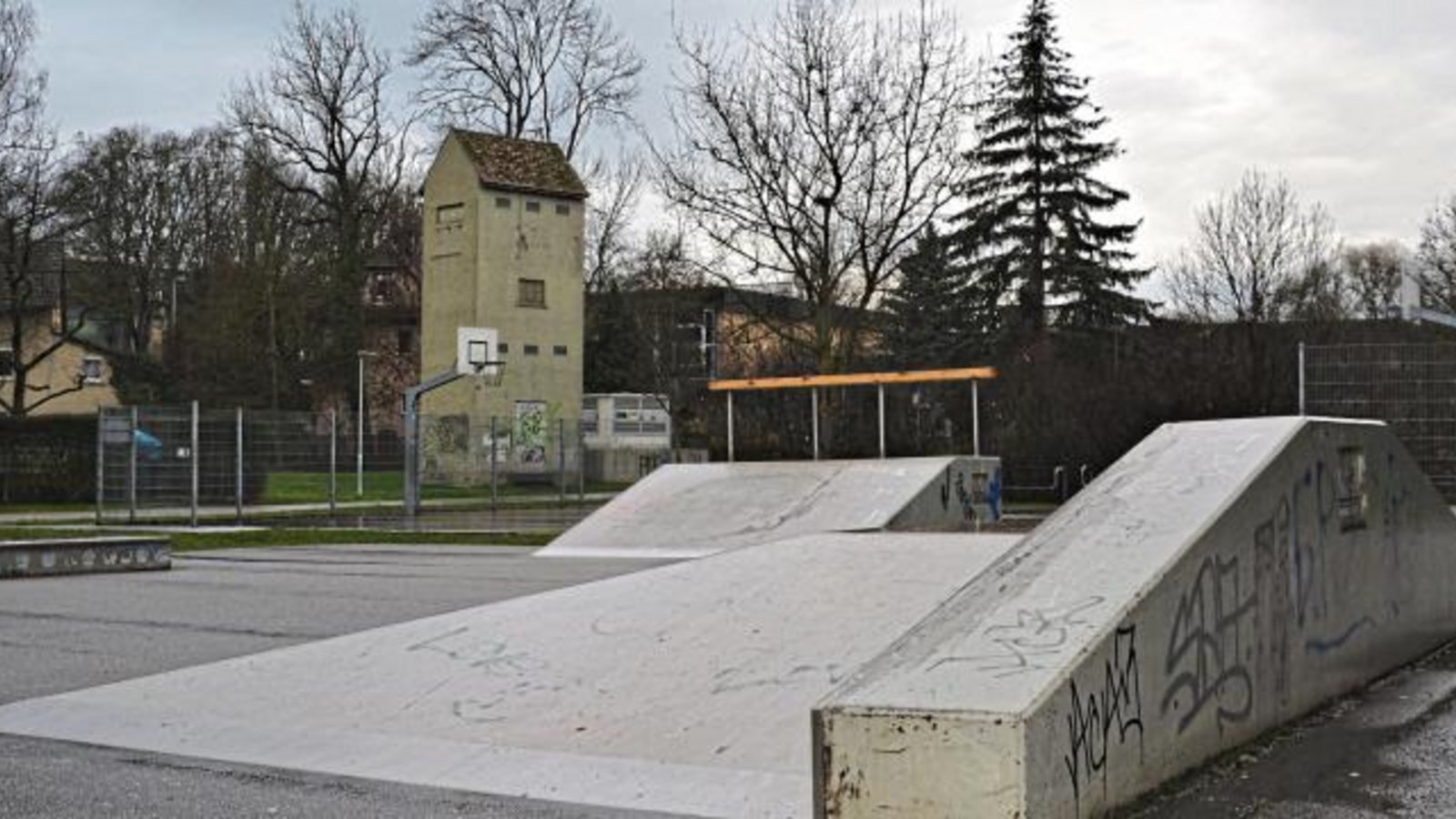 Die Illinger Jugendlichen haben bereits einen Skaterplatz, die Schützinger Jugend muss sich voraussichtlich noch bis 2022 gedulden, bis sie auf ihre Kosten kommt. Foto: Stahlfeld Die Illinger Jugendlichen haben bereits einen Skaterplatz, die Schützinger Jugend muss sich voraussichtlich noch bis 2022 gedulden, bis sie auf ihre Kosten kommt. Foto: Stahlfeld