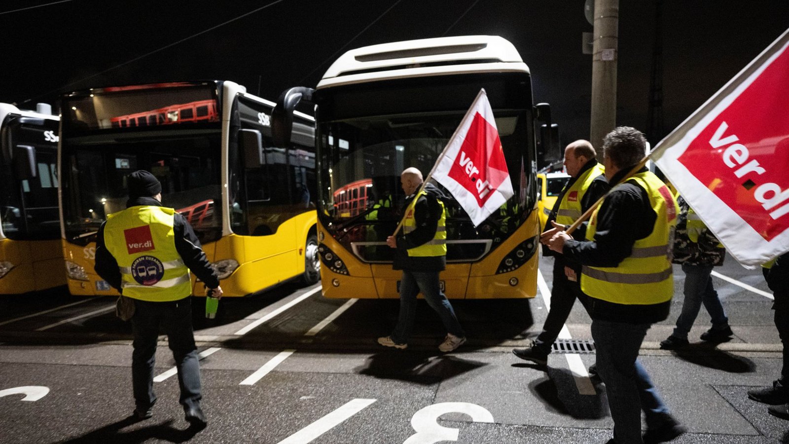 Legt Verdi am Freitag wieder den ÖPNV lahm?Foto: dpa