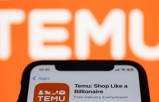 Temu versucht vor allem über eine App mit der Kundschaft ins Geschäft zu kommen.<span class='image-autor'>Foto: imago/Jakub Porzycki</span>
