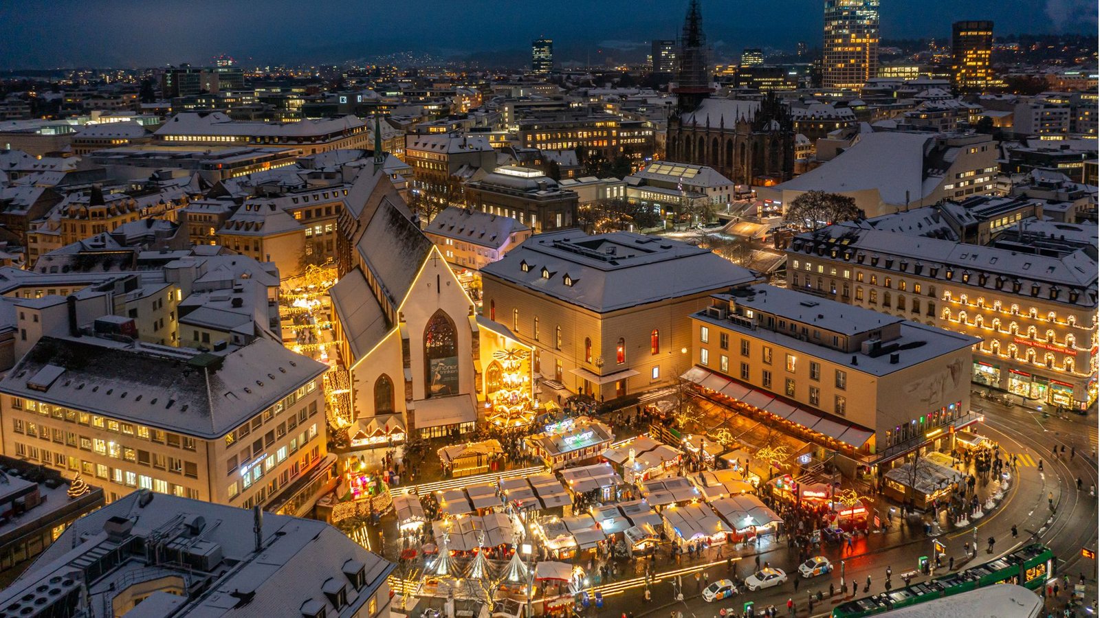 Weihnachtsstimmung am Basler Barfüsser-Platz.Foto: /Bettina Matthiessen Weihnachtsstimmung am Basler Barfüsser-Platz.Foto: /Bettina Matthiessen