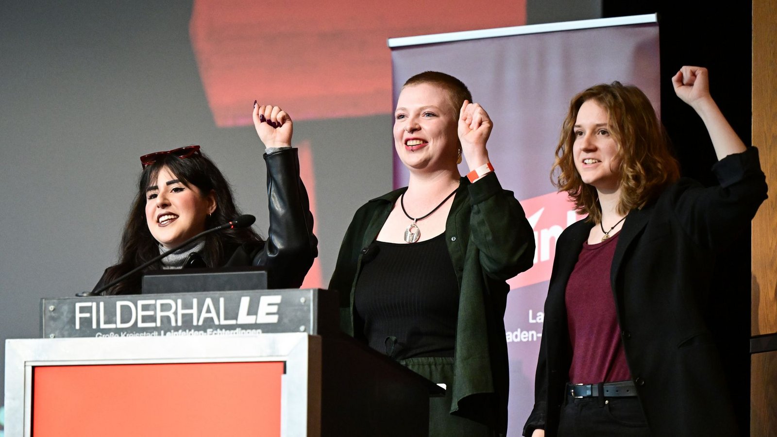 Linkes Spitzentrio zur Landtagswahl am 8. März: Mersedeh Ghazaei, Kim Sophie Bohnen und Amelie Vollmer.Foto: Bernd Weißbrod/dpa/Bernd Weißbrod Linkes Spitzentrio zur Landtagswahl am 8. März: Mersedeh Ghazaei, Kim Sophie Bohnen und Amelie Vollmer.Foto: Bernd Weißbrod/dpa/Bernd Weißbrod