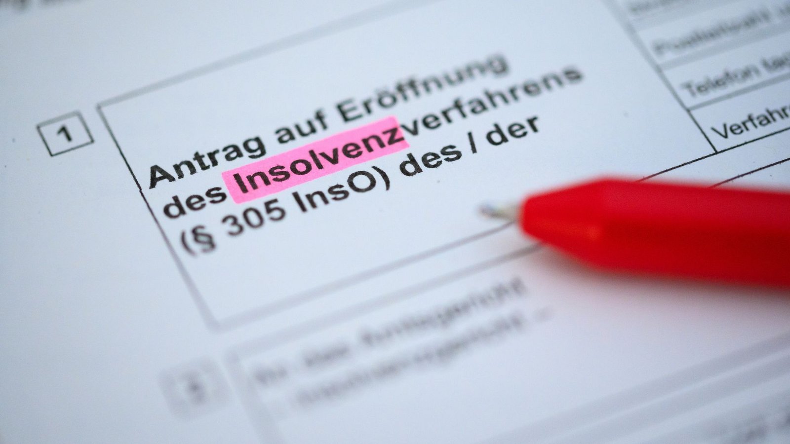 Die konjunkturelle Dauerkrise hat die Zahl der Firmenpleiten in Deutschland 2025 auf den höchsten Stand seit 2014 getrieben.Foto: Jonas Walzberg/dpa
