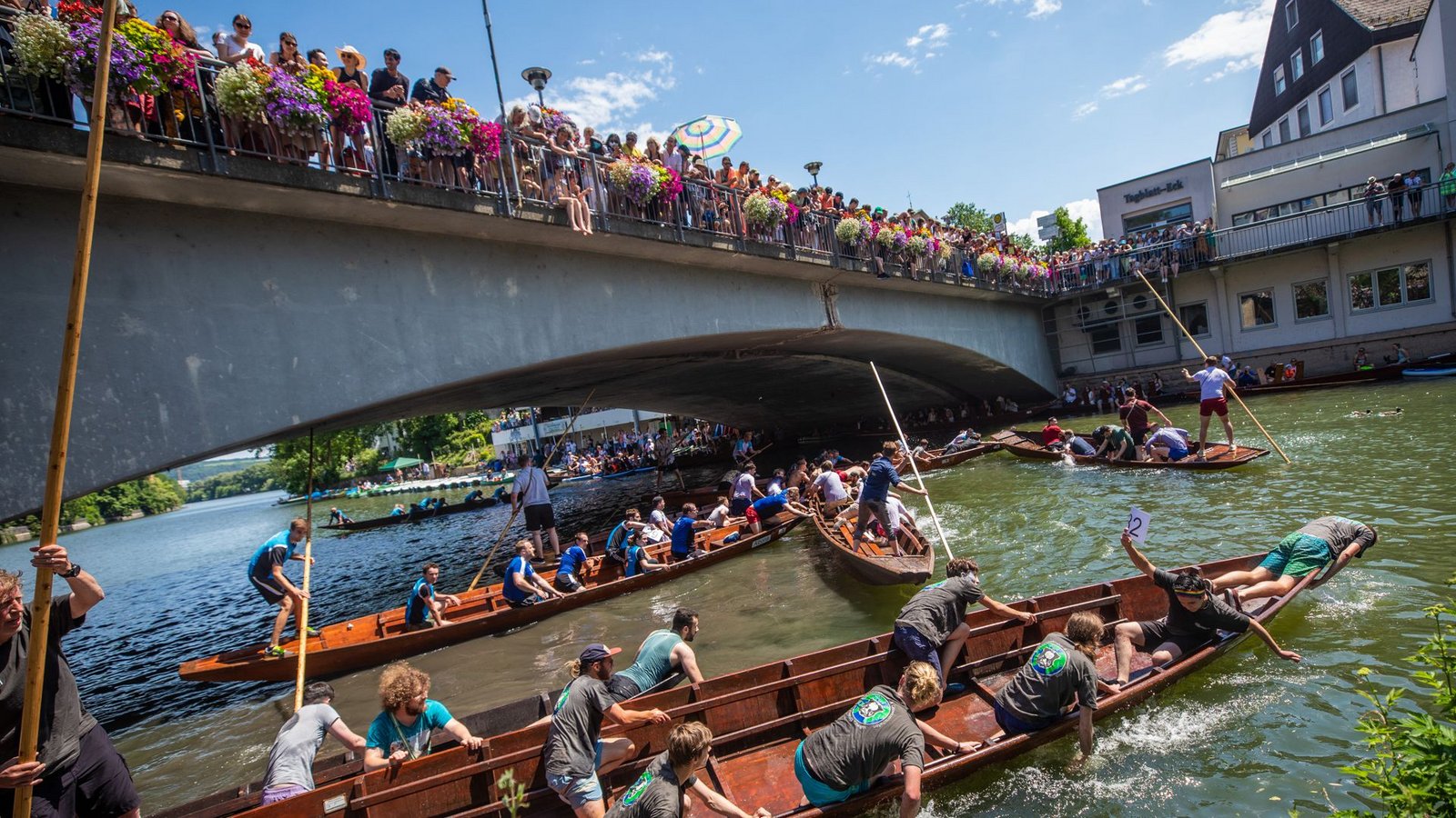 43 Stocherkähne sind zum Rennen an diesem Donnerstag angemeldet.Foto: dpa/Christoph Schmidt
