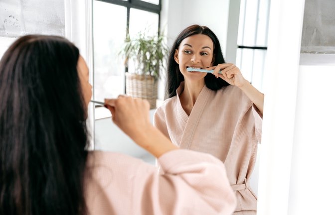 Muss man die Zähne zweimal putzen?<span class='image-autor'>Foto: Kateryna Onyshchuk / shutterstock.com</span>