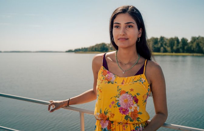 Sofia (Sogol Faghani) kehrt ein letztes Mal in die Heimat zurück, bevor sie in der Fremde einen völligen Neuanfang wagen will.<span class='image-autor'>ZDF/Sebatian Wiegärtner</span>