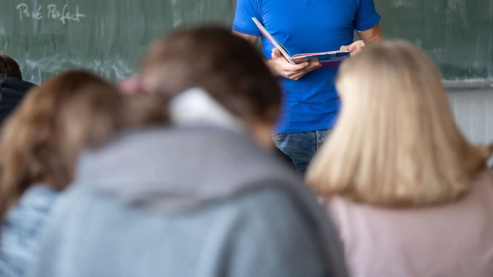 Über alle Schularten hinweg fehlen zu Beginn des neuen Schuljahres laut Kultusministerium 426 Lehrerstellen.dpa