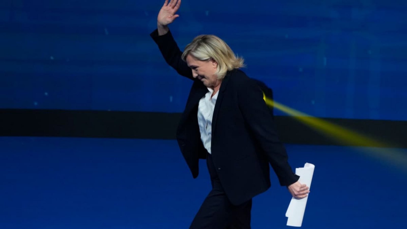 Ungeachtet ihrer Verurteilung zu einer Freiheitsstrafe hält die französische Rechtspopulistin Marine Le Pen an ihrer Präsidentschaftskandidatur fest (Archivfoto).Paul White/AP/dpa Ungeachtet ihrer Verurteilung zu einer Freiheitsstrafe hält die französische Rechtspopulistin Marine Le Pen an ihrer Präsidentschaftskandidatur fest (Archivfoto).Paul White/AP/dpa