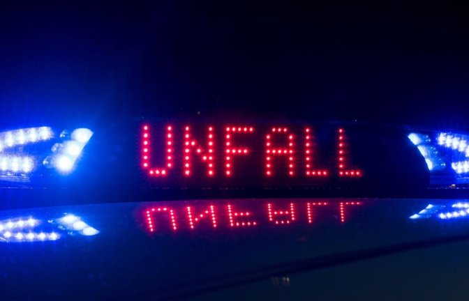 Der Junge kam bei dem Unfall ums Leben. (Symbolbild)<span class='image-autor'>Monika Skolimowska/dpa-Zentralbild/dpa</span>